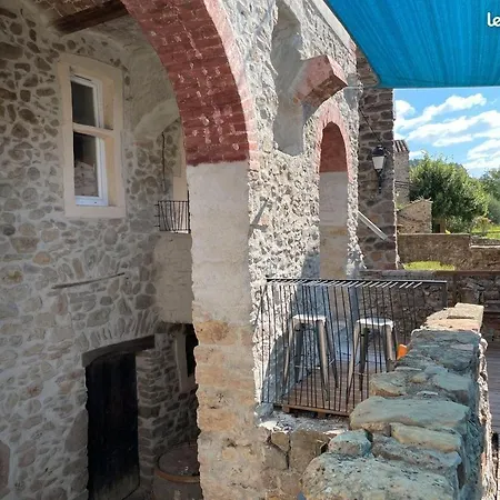 Les Du Soleil Holiday home Meyrannes