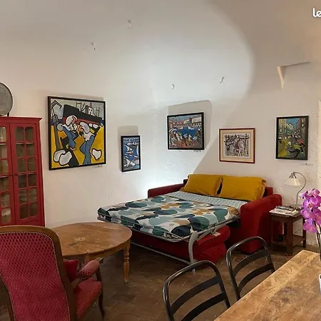 Les Du Soleil Meyrannes